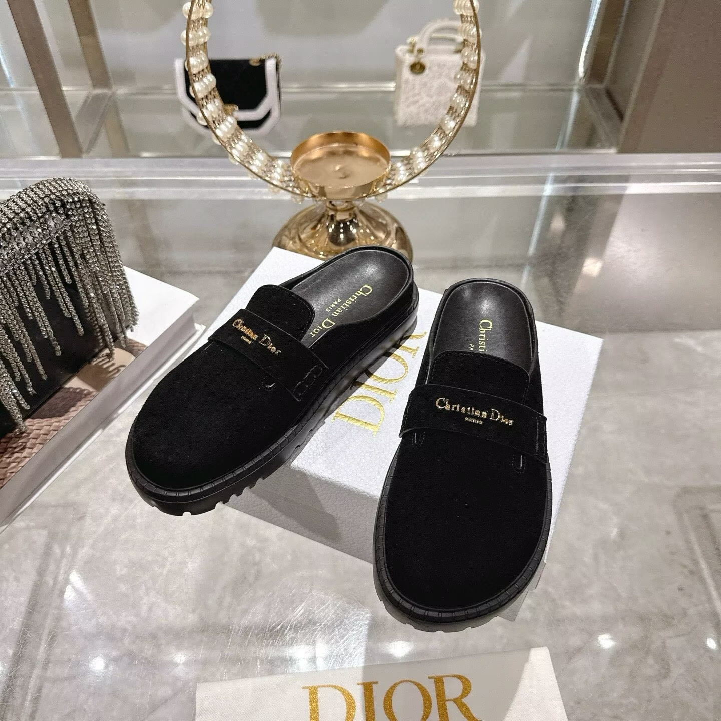 UA D10r Mule