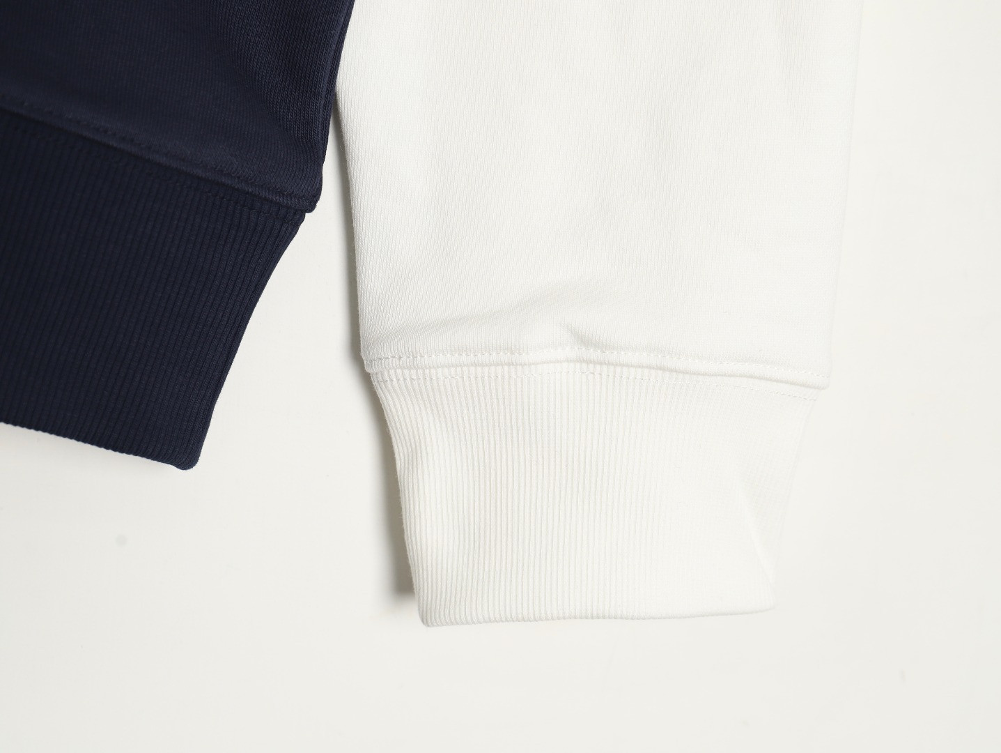Gvc*1 24Fw Hoodies