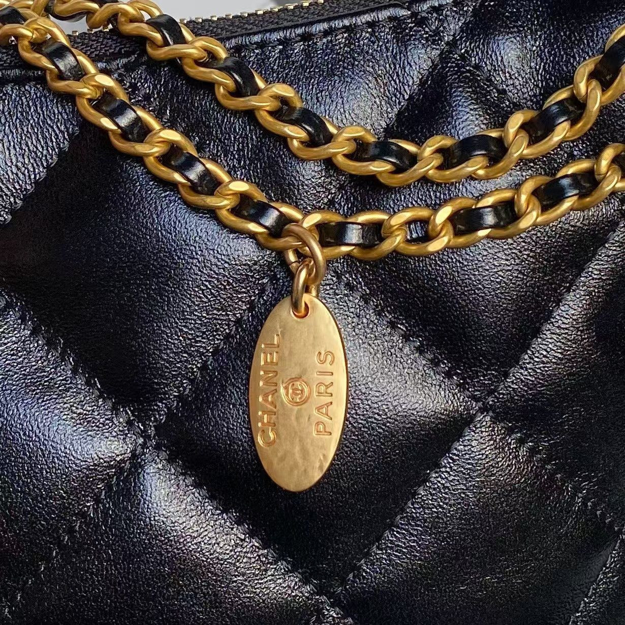 Ch**el Hobo Chain Shoulder Bag 20x32x6cm