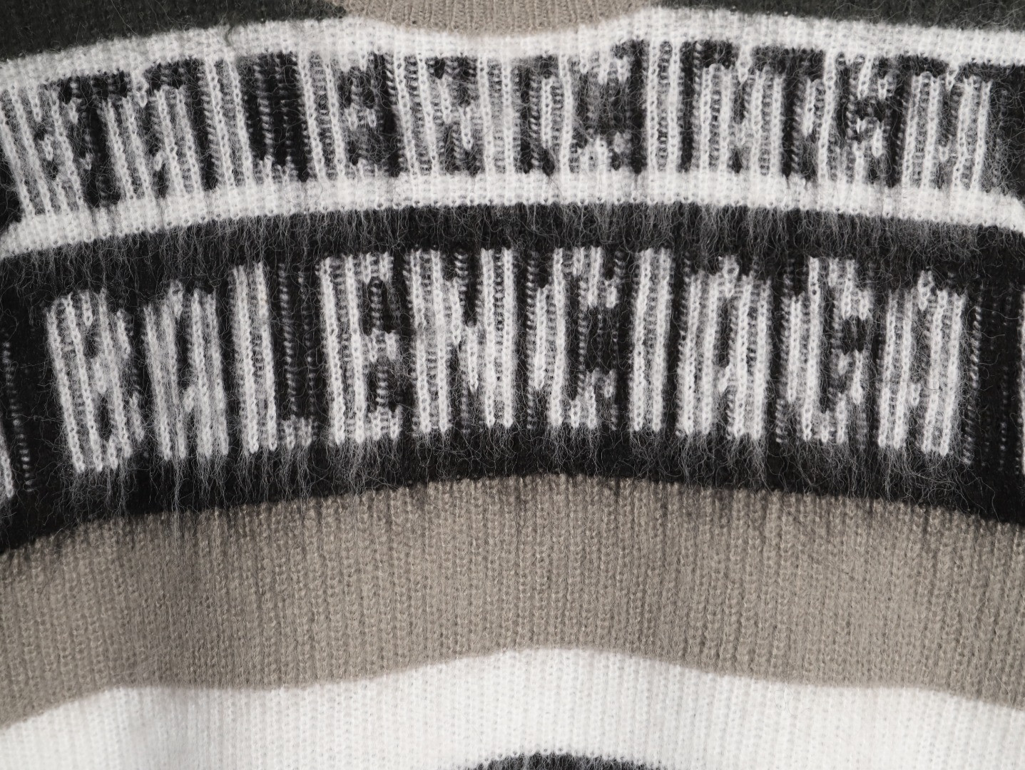 Ba1en*iaga Sweaters