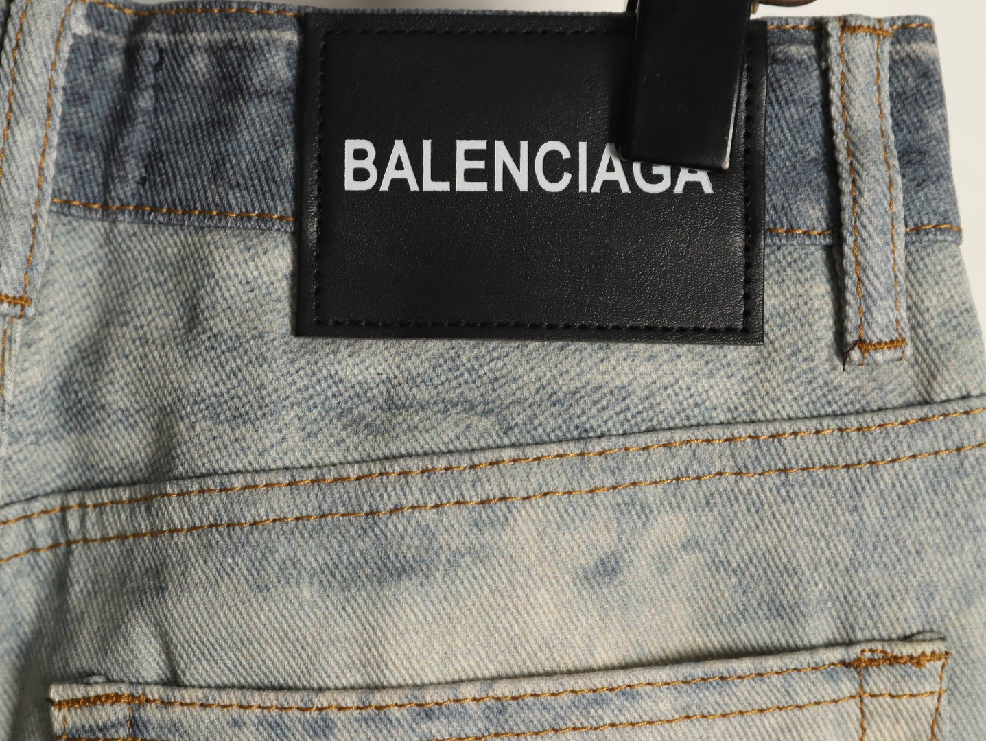 Ba1en*iaga Jeans
