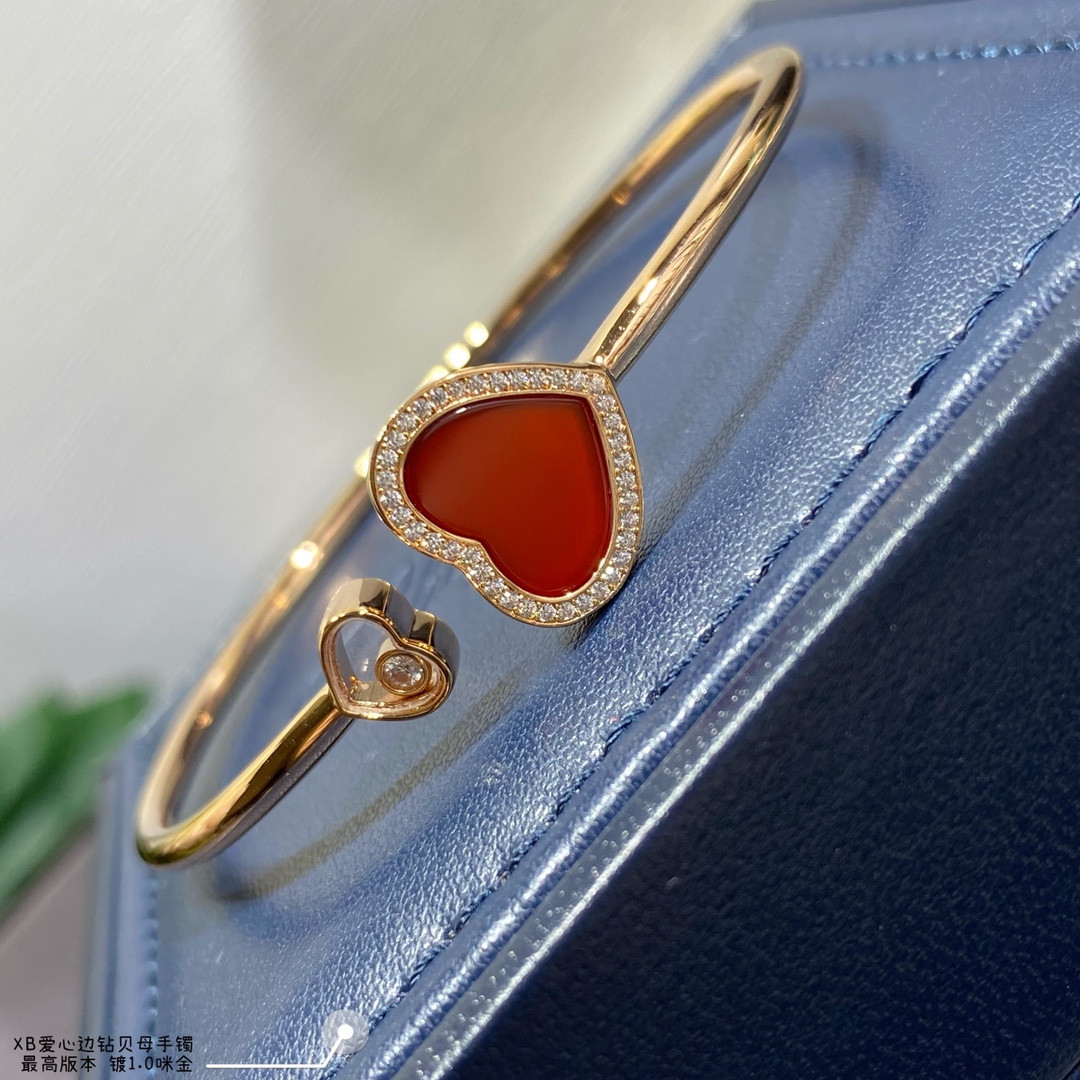 Chopard Heart-shaped Edge D1am0nd Mother-of-Pearl Bracelet