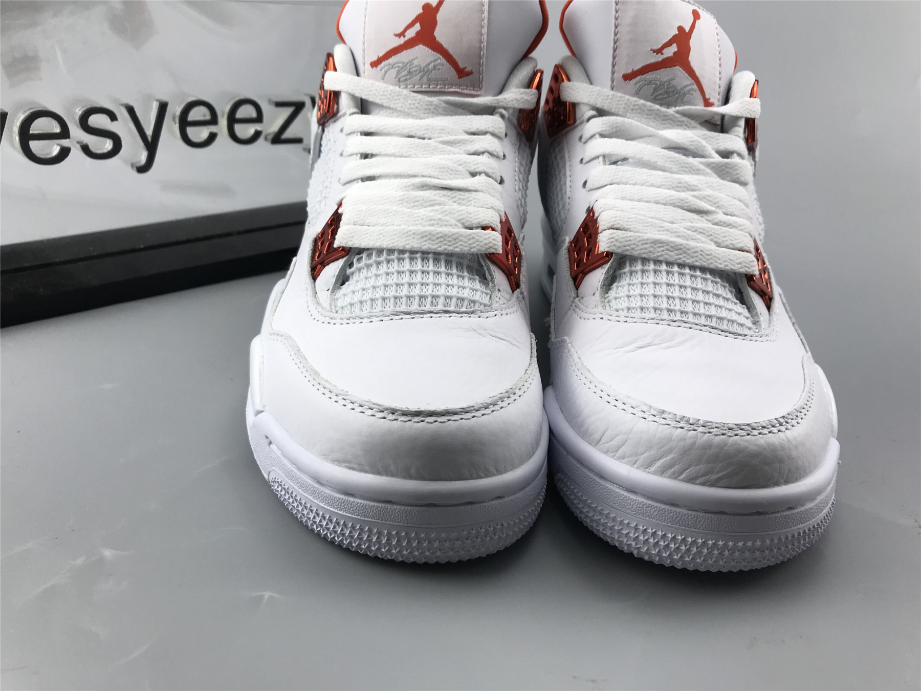 UA AIR JORDAN 4 RETRO METALLIC ORANGE