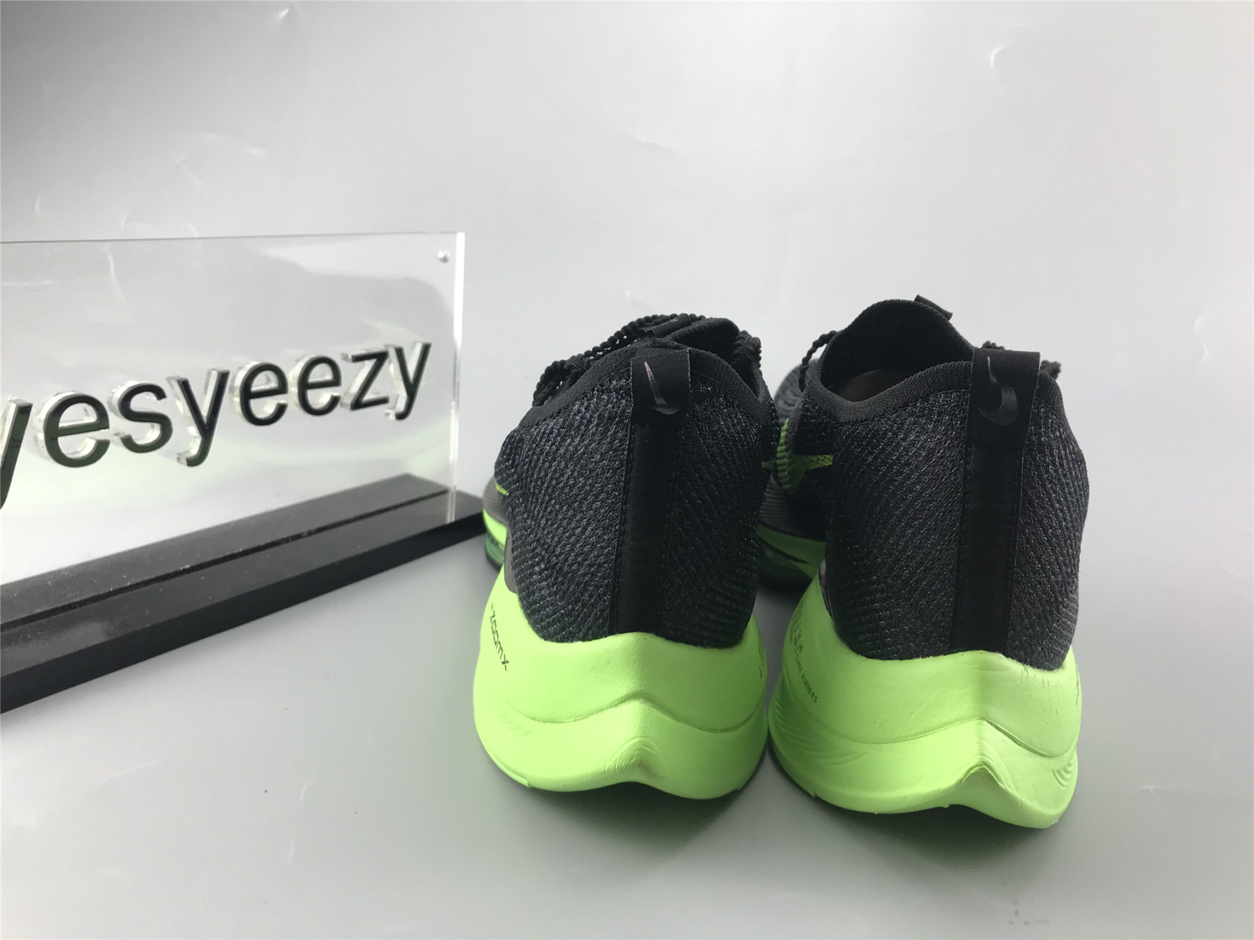 UA NIKE AIR ZOOM ALPHAFLY NEXT% BLACK ELECTRIC GREEN