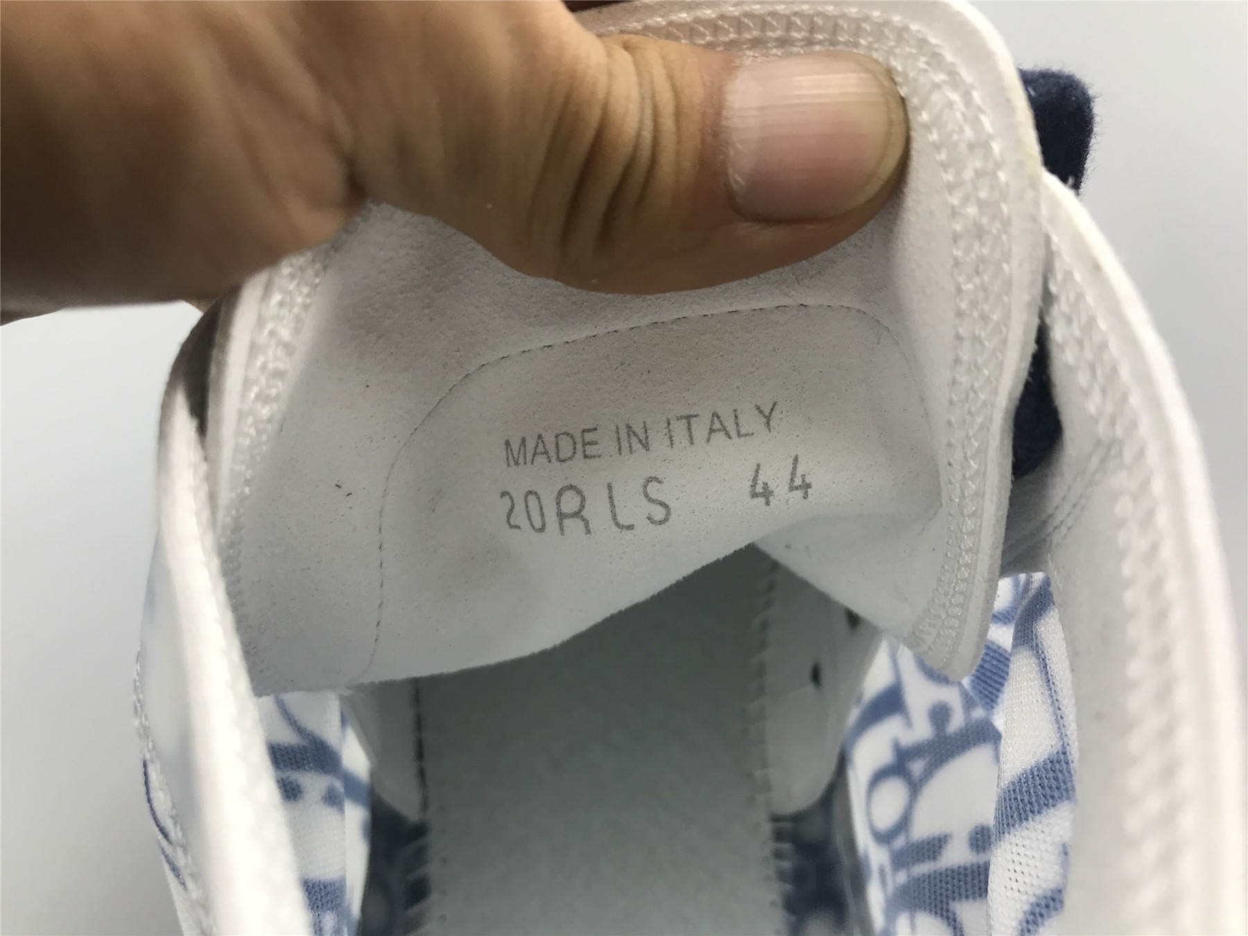 UA D10r B23 HIGH TOP BLUE OBLIQUE