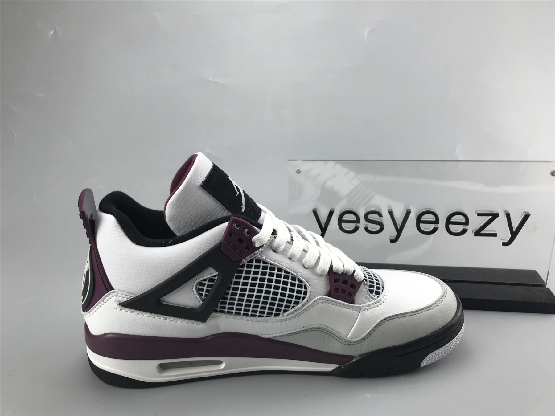 UA PARIS SAINT-GERMAIN X AIR JORDAN 4 RETRO