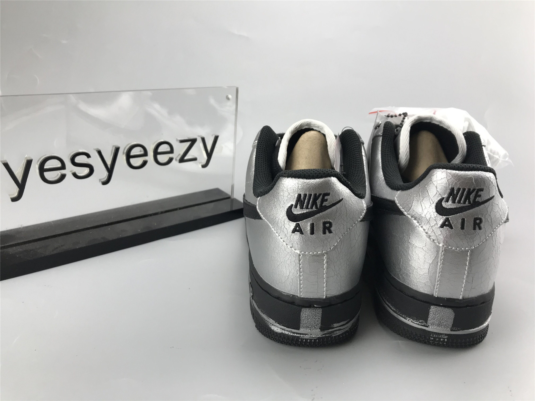 UA NIKE AIR FORCE 1 
