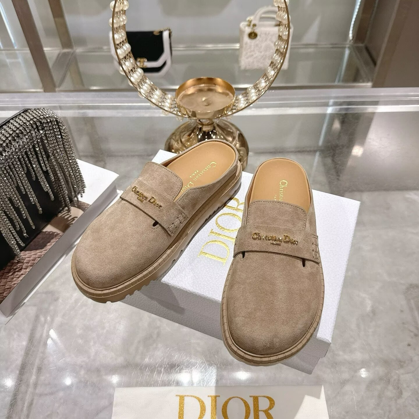 UA D10r Mule