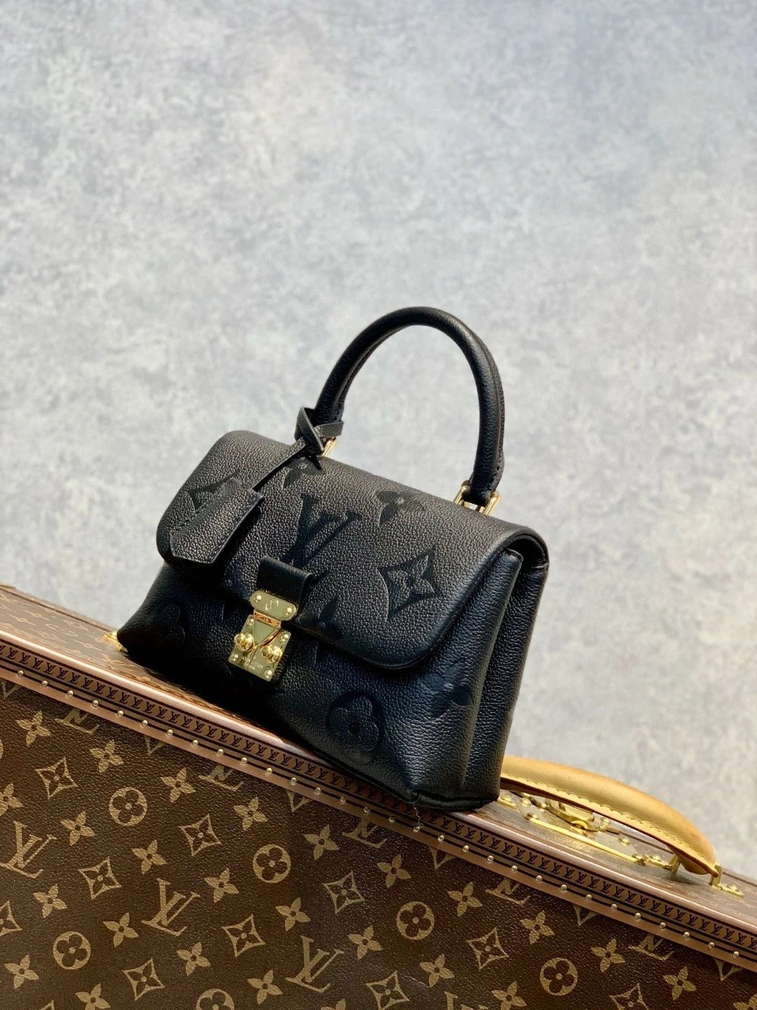 LV MADELEINE MM M45976