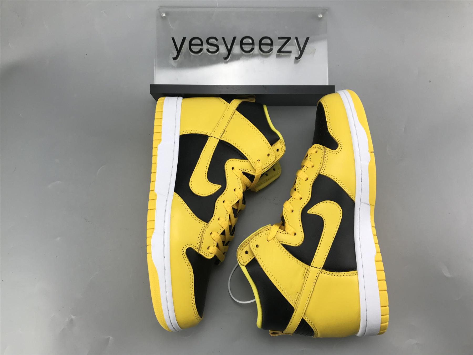 UA NIKE DUNK HIGH SP 