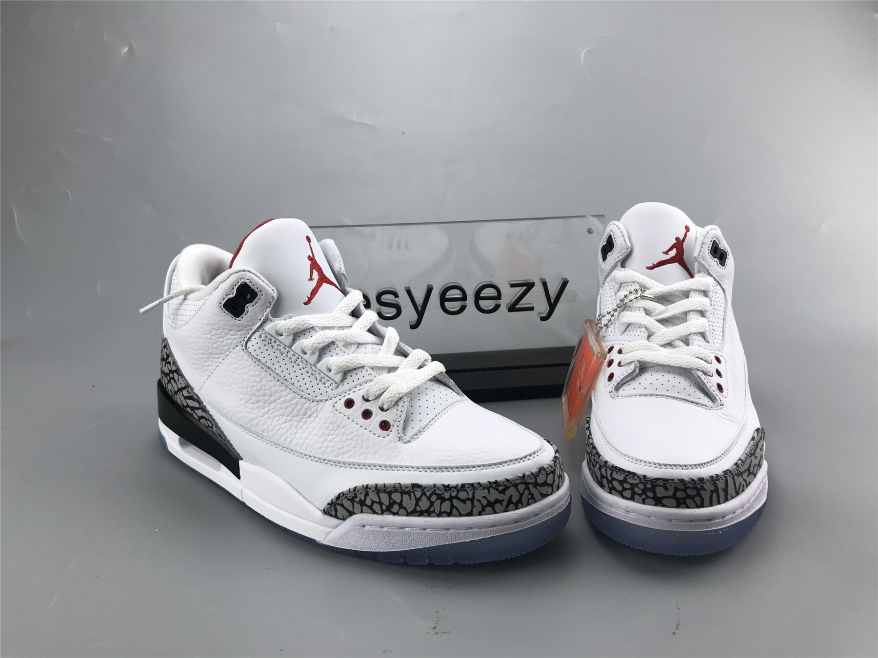 UA AIR JORDAN 3 RETRO NRG 