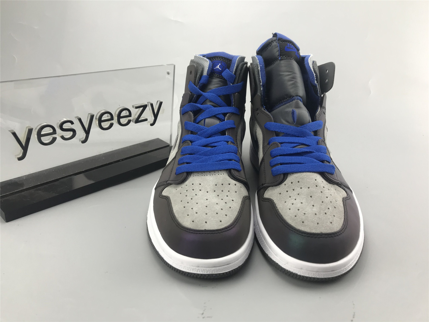 UA LEAGUE OF LEGENDS X AIR JORDAN 1 ZOOM COMFORT 