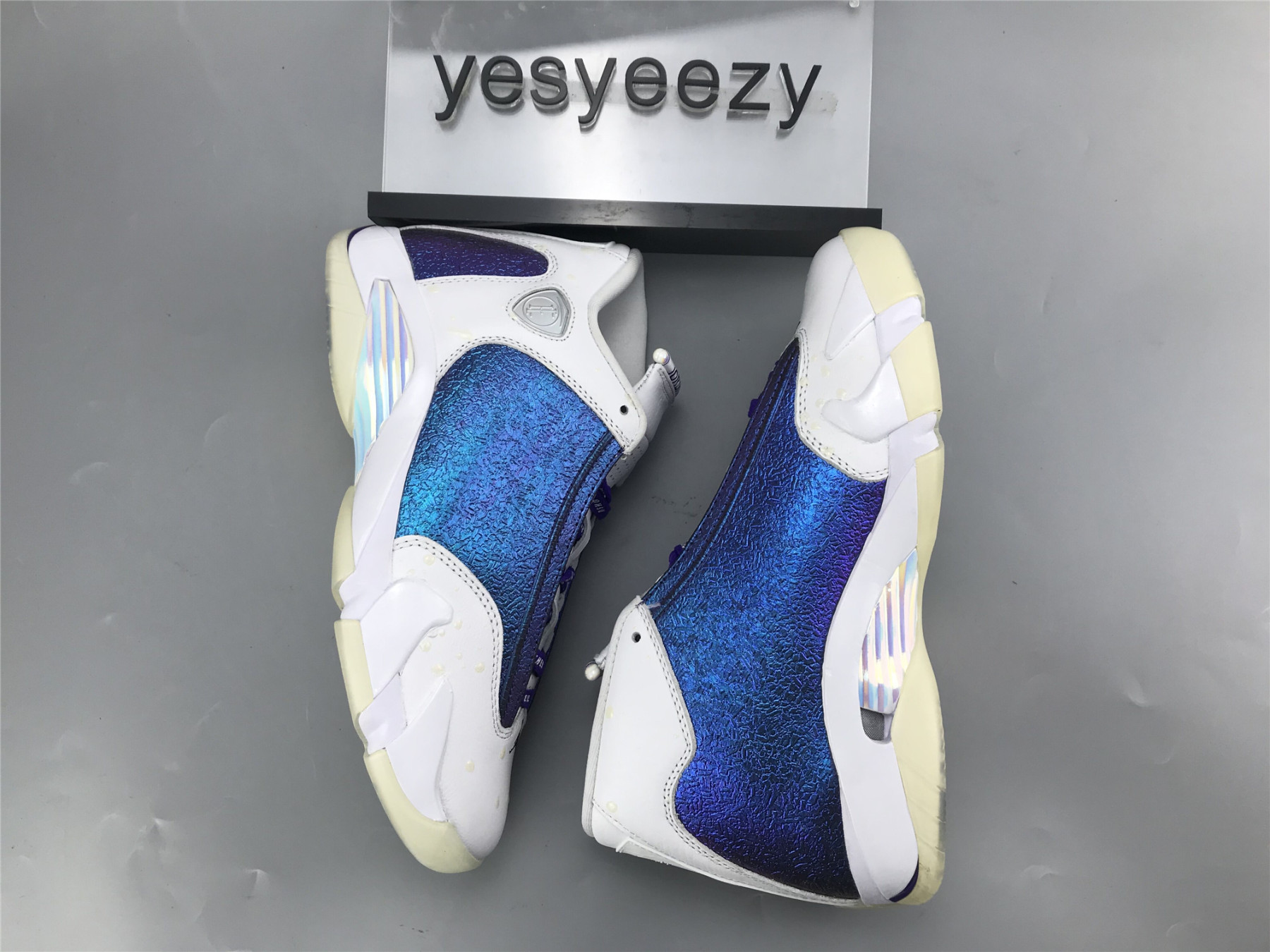 UA AIR JORDAN 14 RETRO 