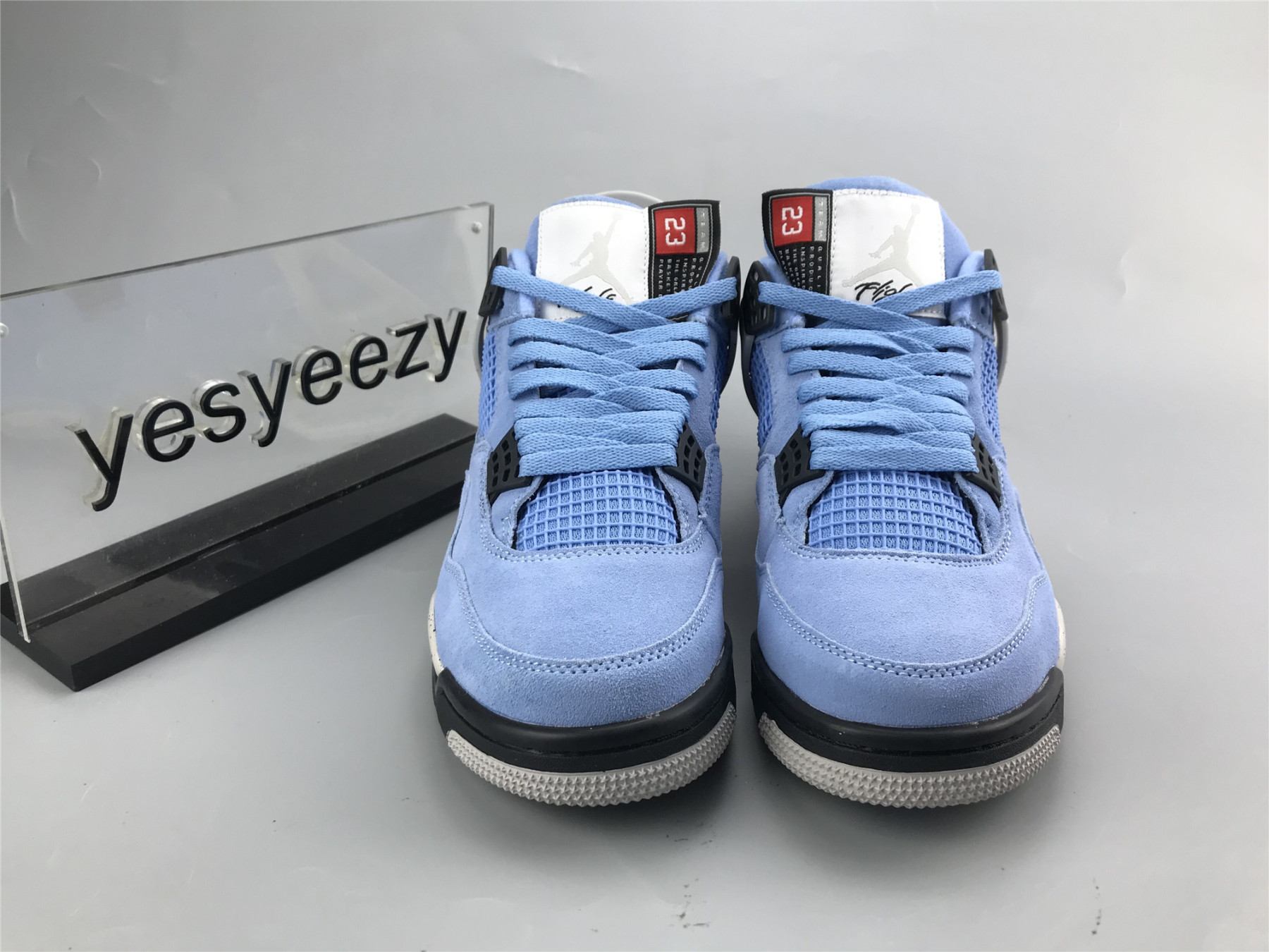 UA AIR JORDAN 4 RETRO 