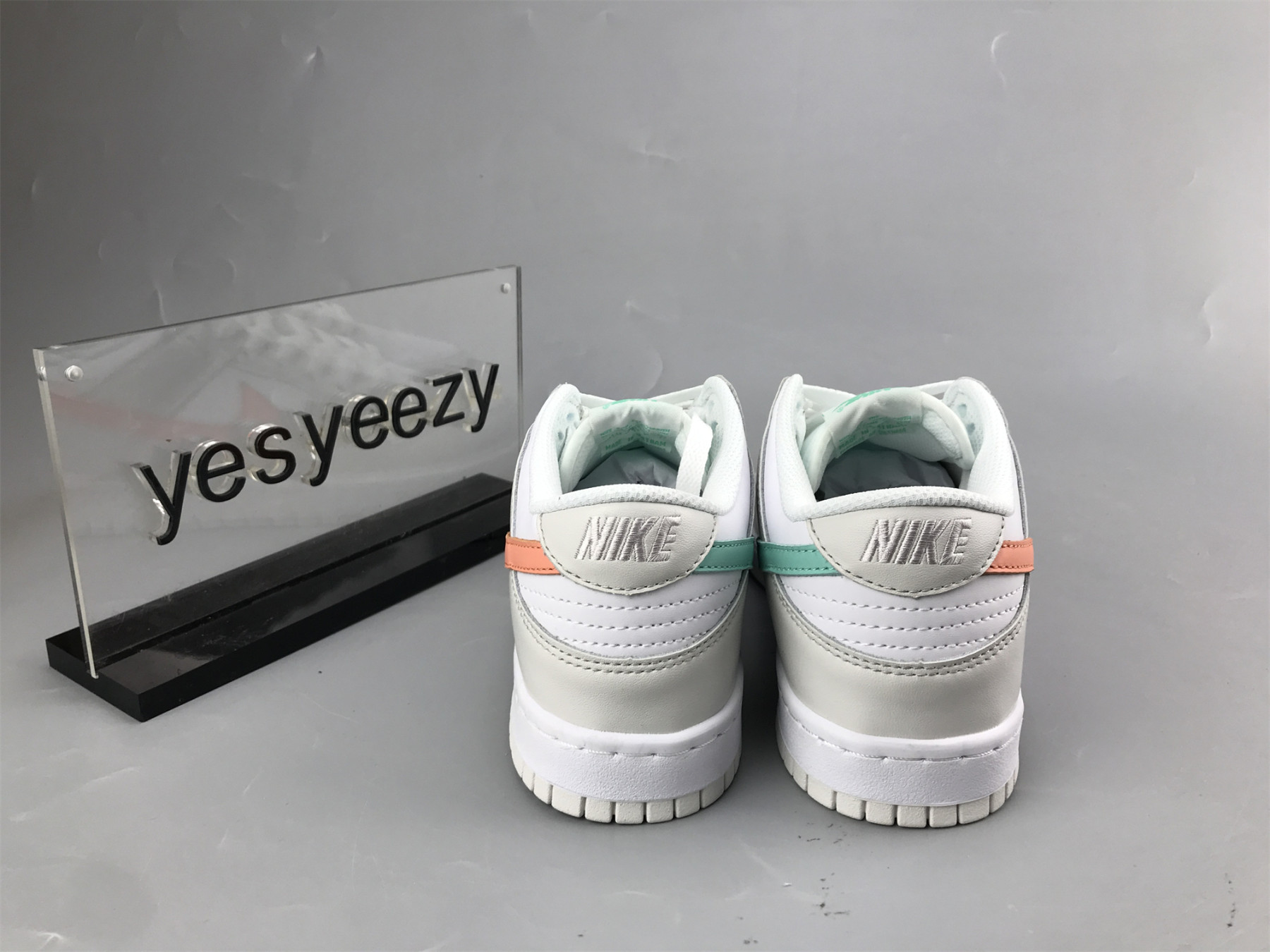 UA NIKE DUNK LOW GS 