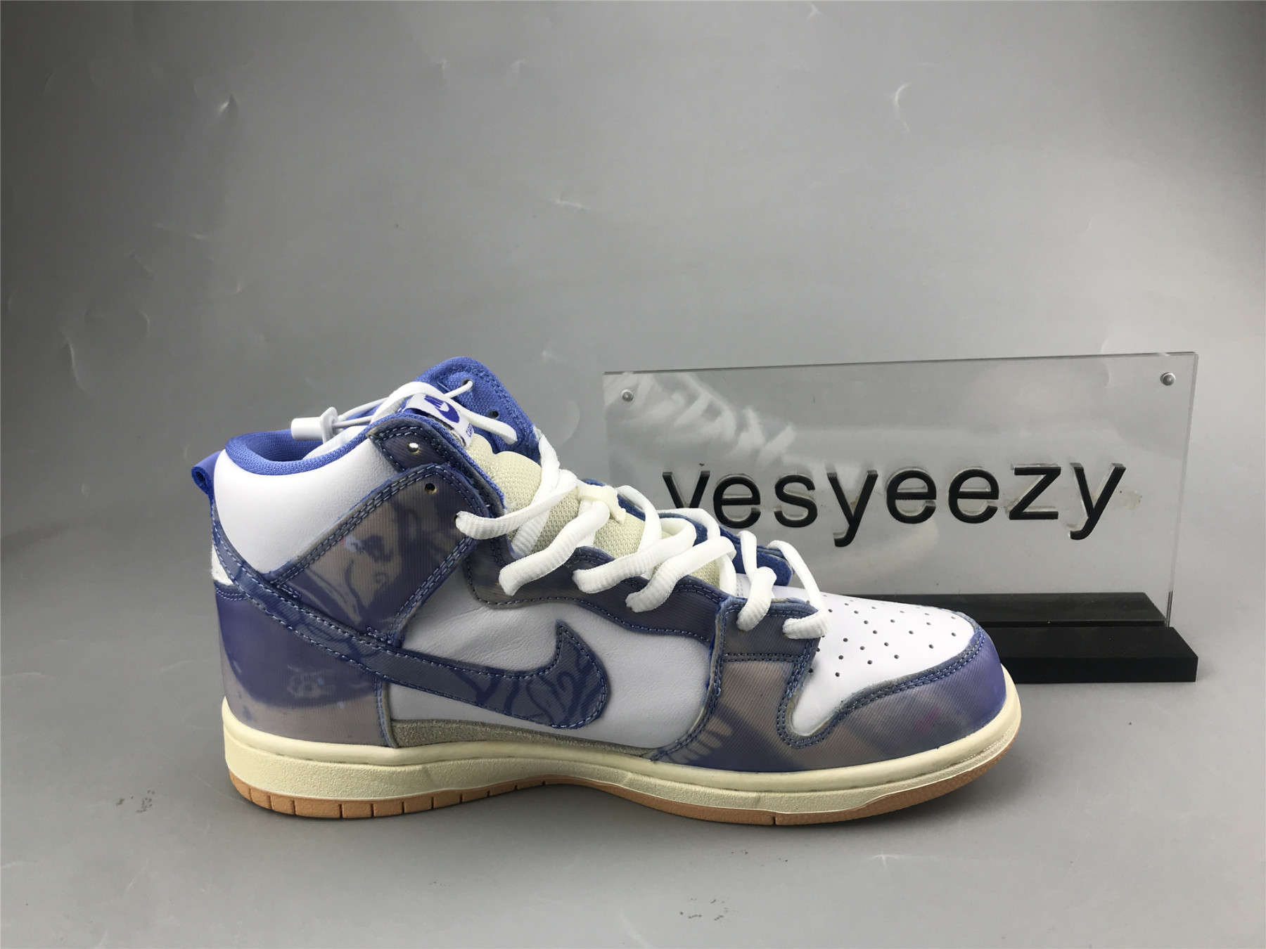 UA NIKE CARPET COMPANY X DUNK HIGH SB