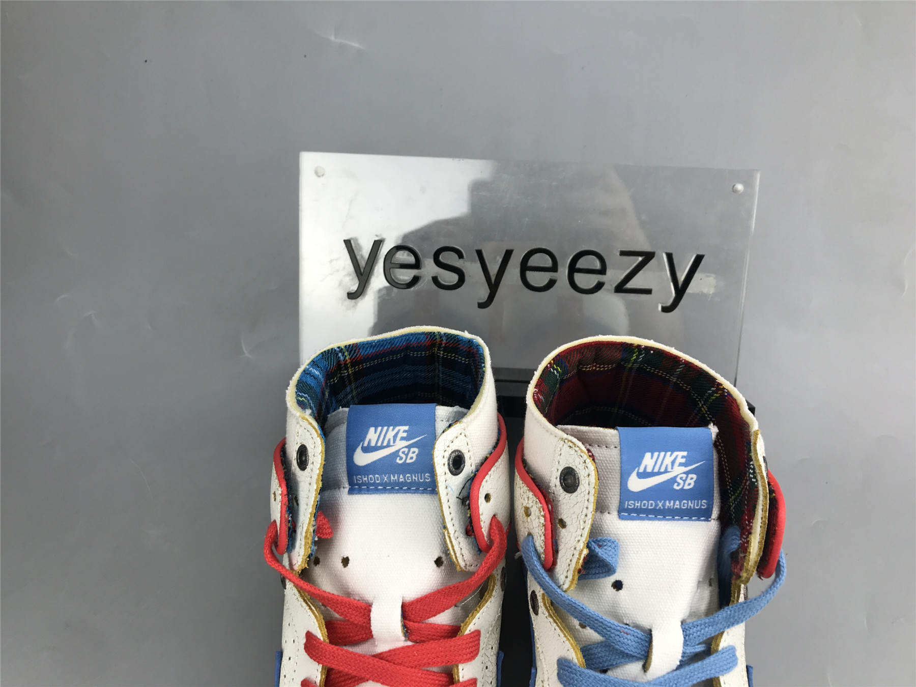 UA NIKE ISHOD WAIR X MAGNUS WALKER X DUNK HIGH PRO SB 