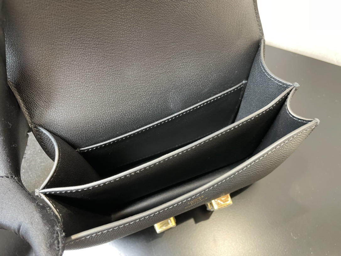H**me5 Constance 19 Epsom Gold Hardware 7.25" x 6.25" x 2.25"