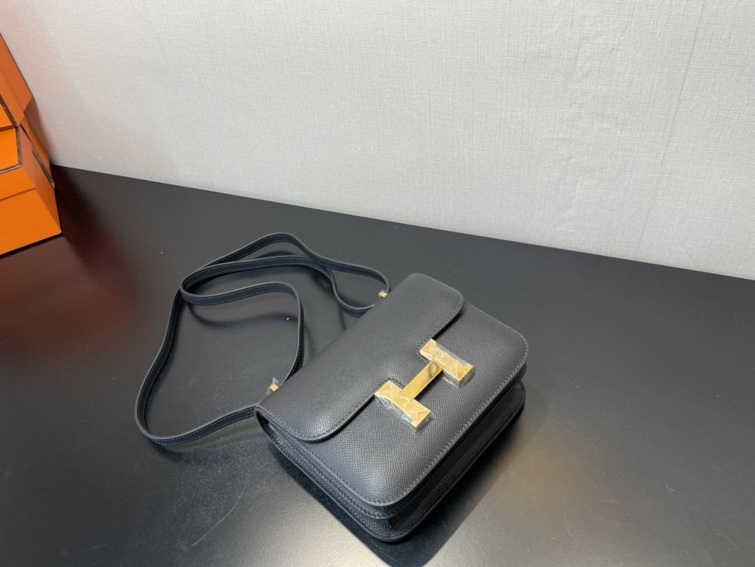 H**me5 Constance 19 Epsom Gold Hardware 7.25" x 6.25" x 2.25"
