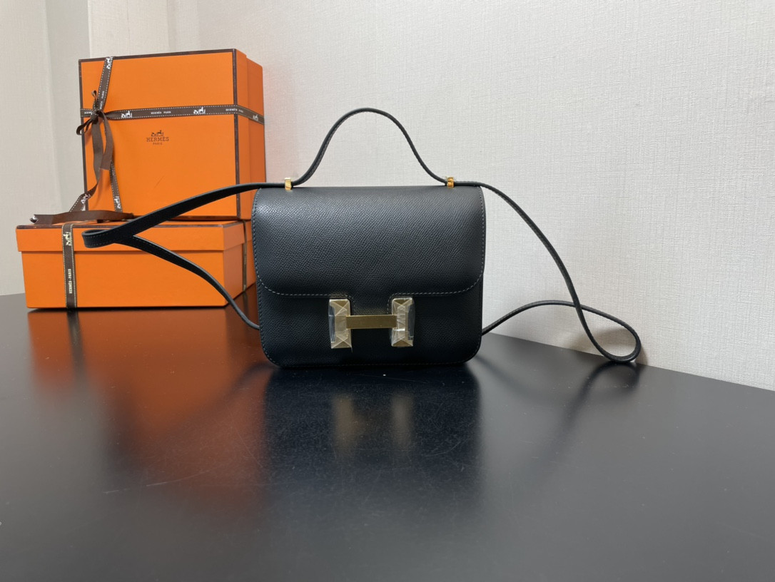 H**me5 Constance 19 Epsom Gold Hardware 7.25" x 6.25" x 2.25"
