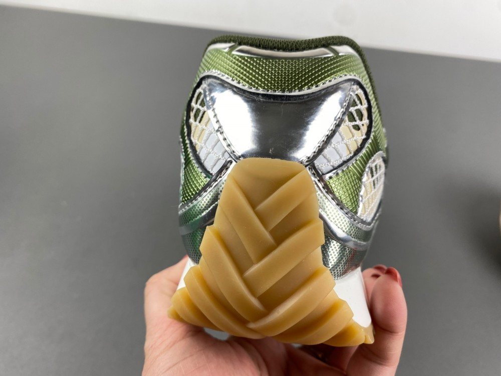 UA B0tt*ga Ven*ta Orbit Sneaker