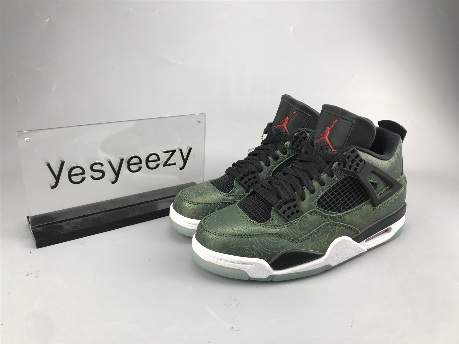 UA AIR JORDAN 4 RETRO LASER GREEN
