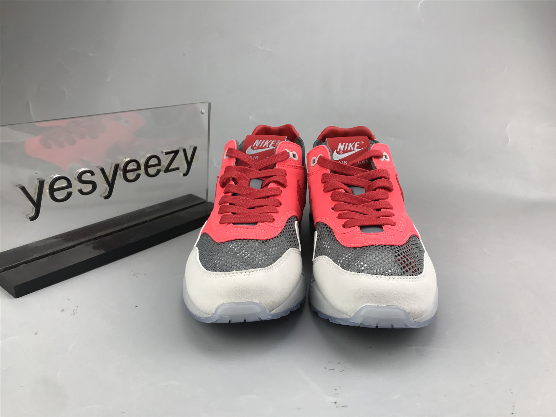 UA NIKE CLOT X AIR MAX 1 