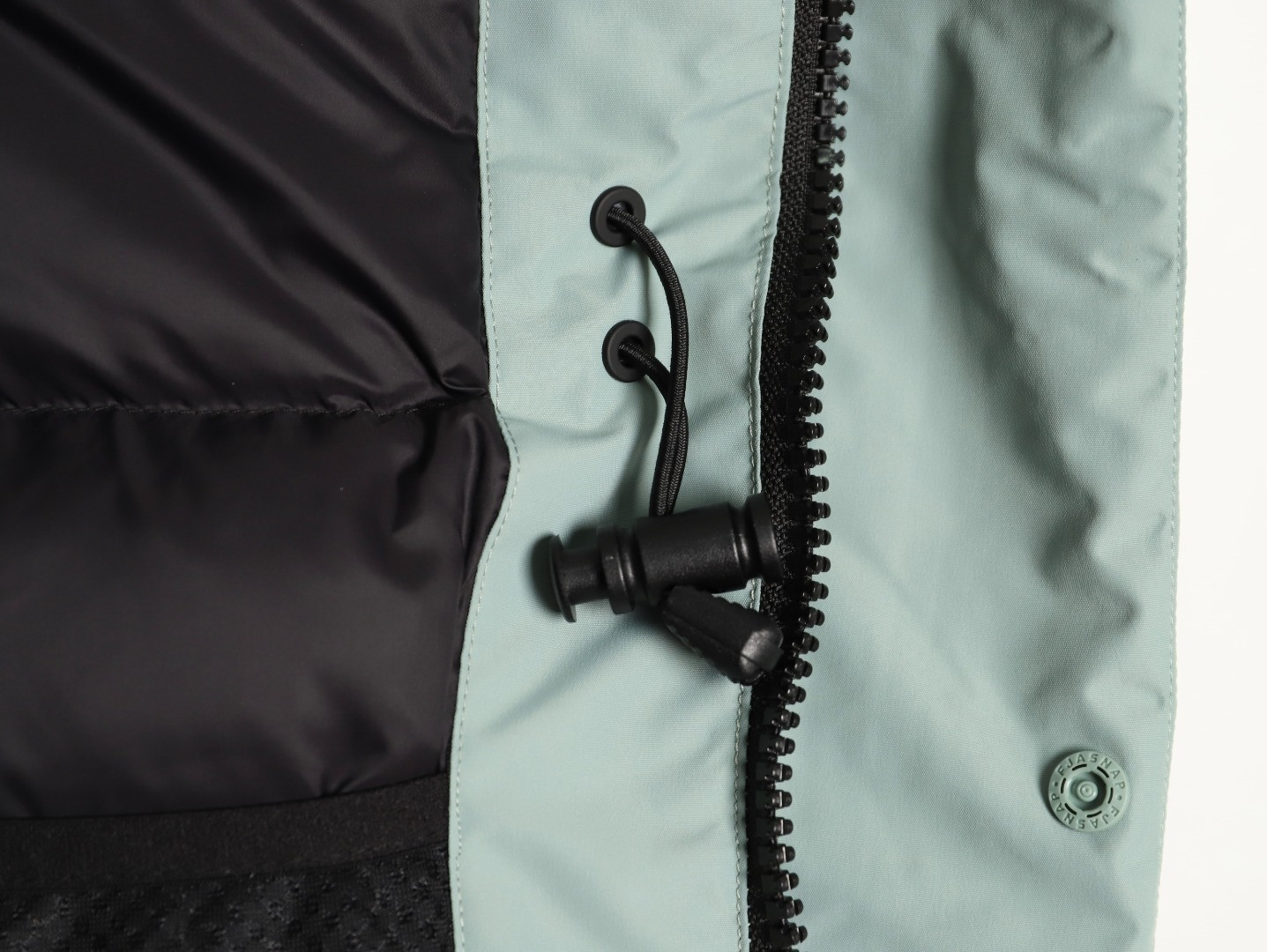 HELLY HANSEN Puffer jacket