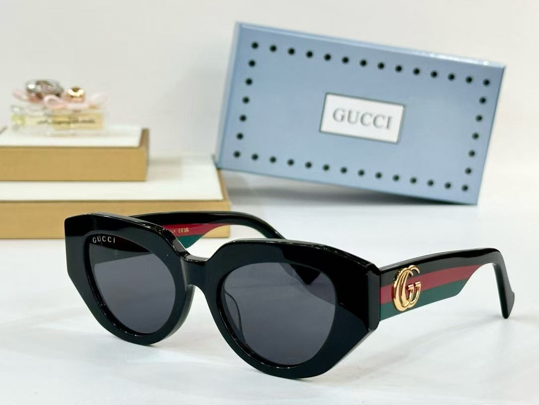 Gvc*1 Glasses GG1843S