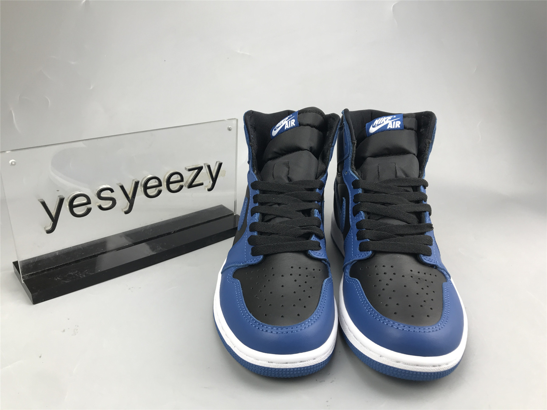 UA AIR JORDAN 1 RETRO HIGH OG 
