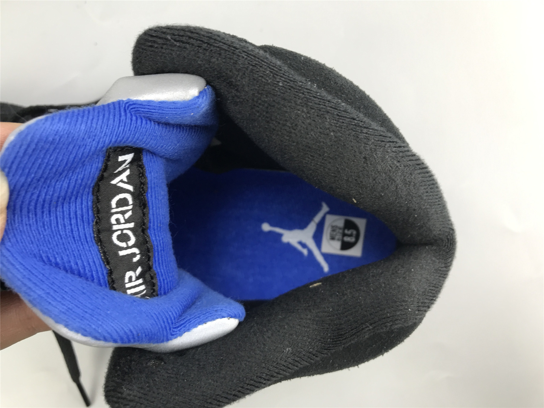 UA AIR JORDAN 5 RETRO 