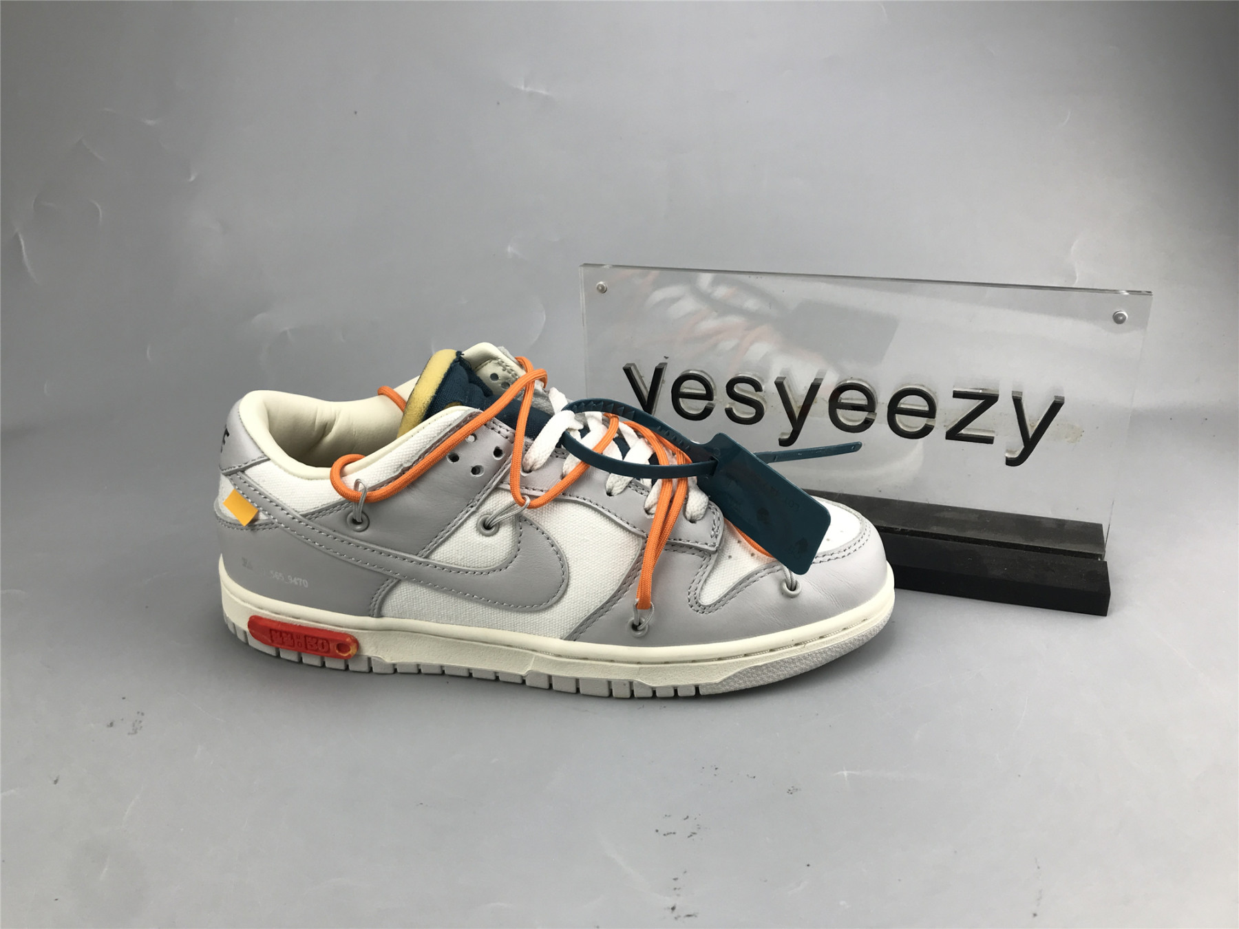 UA NIKE OFF-WHITE X DUNK LOW 