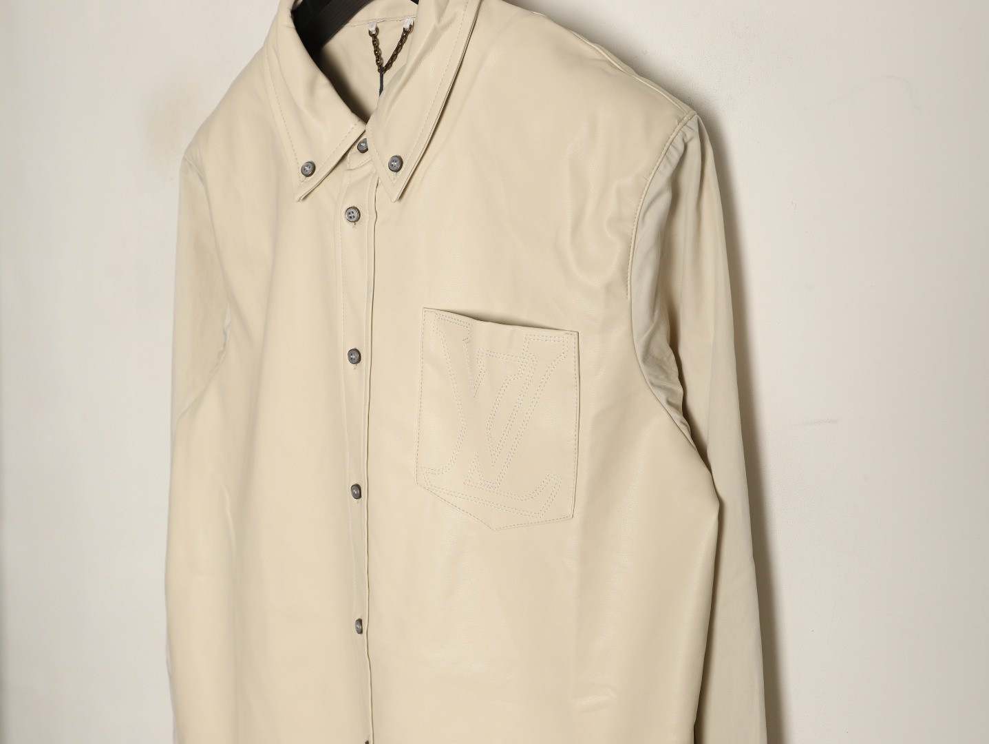 L0vis Vvtt0n 26FW Long-sleeved Shirts
