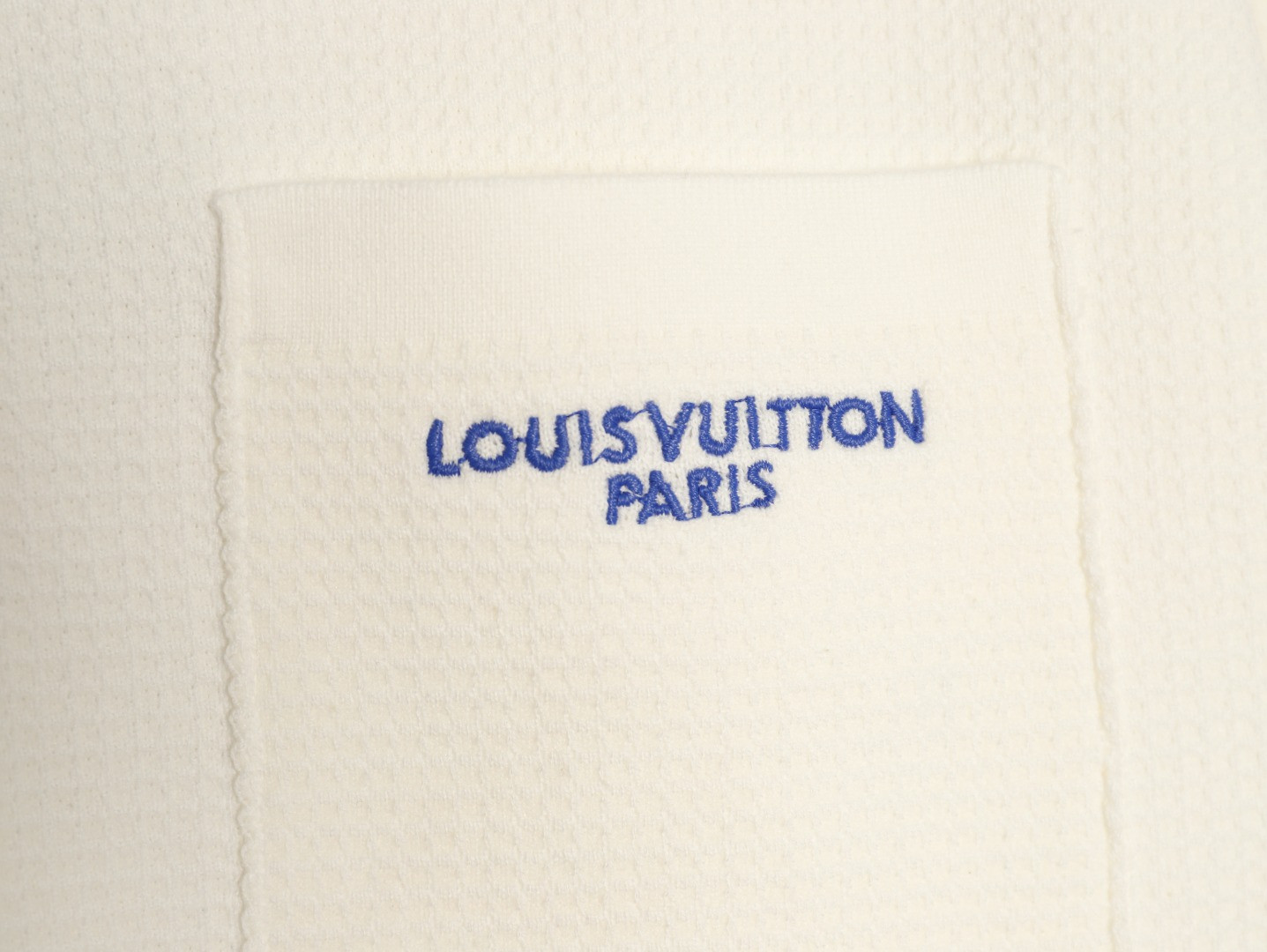 L0vis Vvtt0n Short-sleeved Shirts