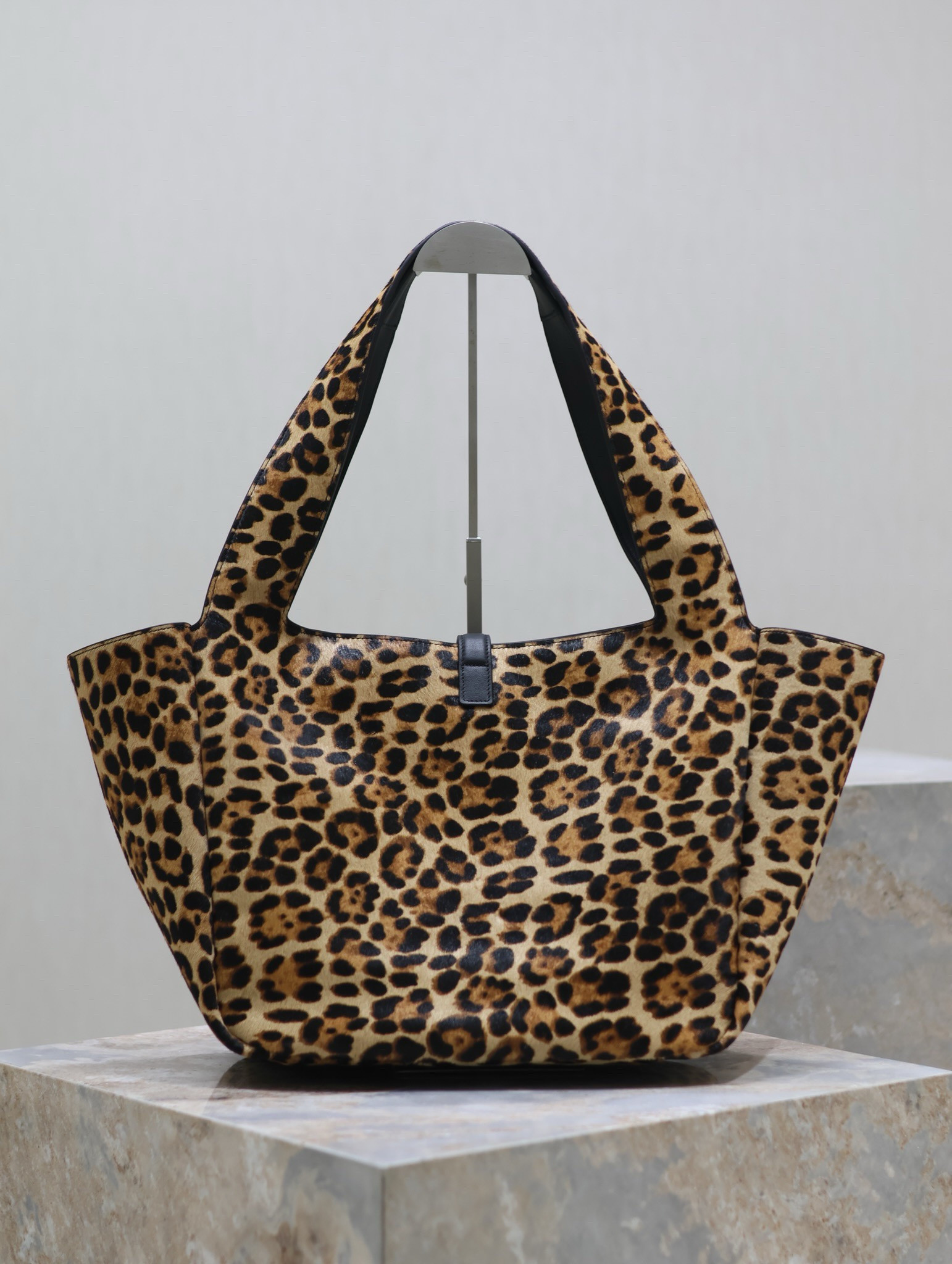 Y51 LE 5 À 7 BEA 50×28×18cm
