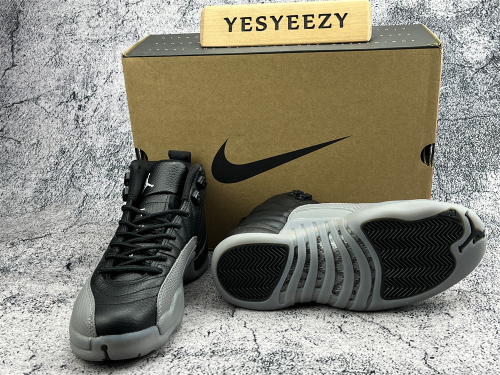 UA AIR JORDAN 12 RETRO 