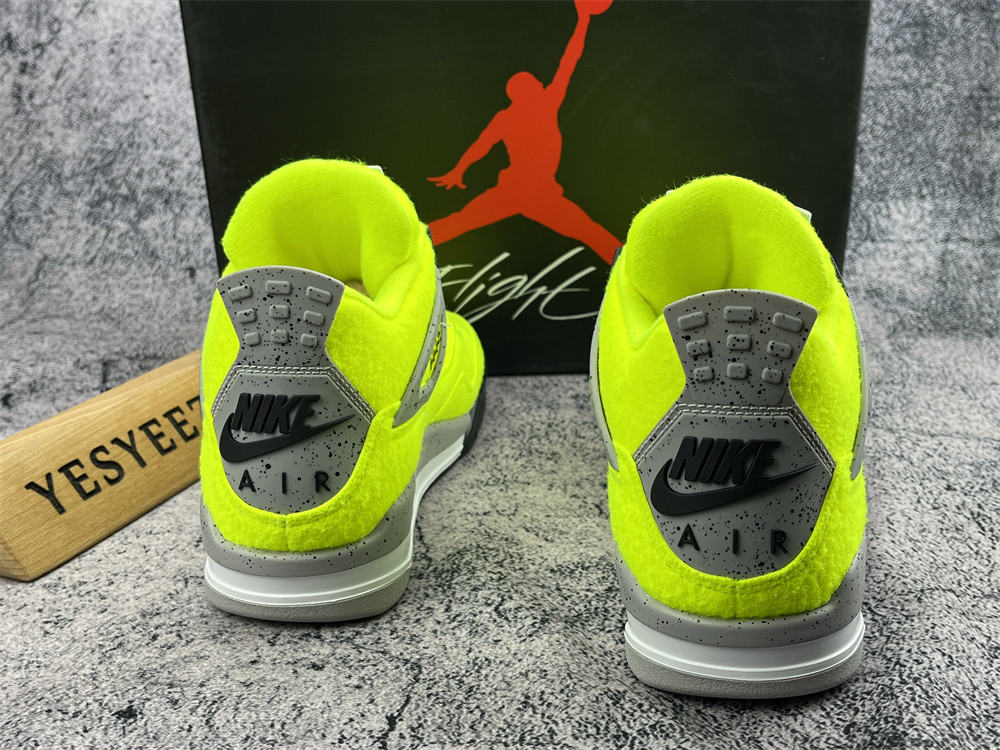 UA AIR JORDAN 4 RETRO GREEN
