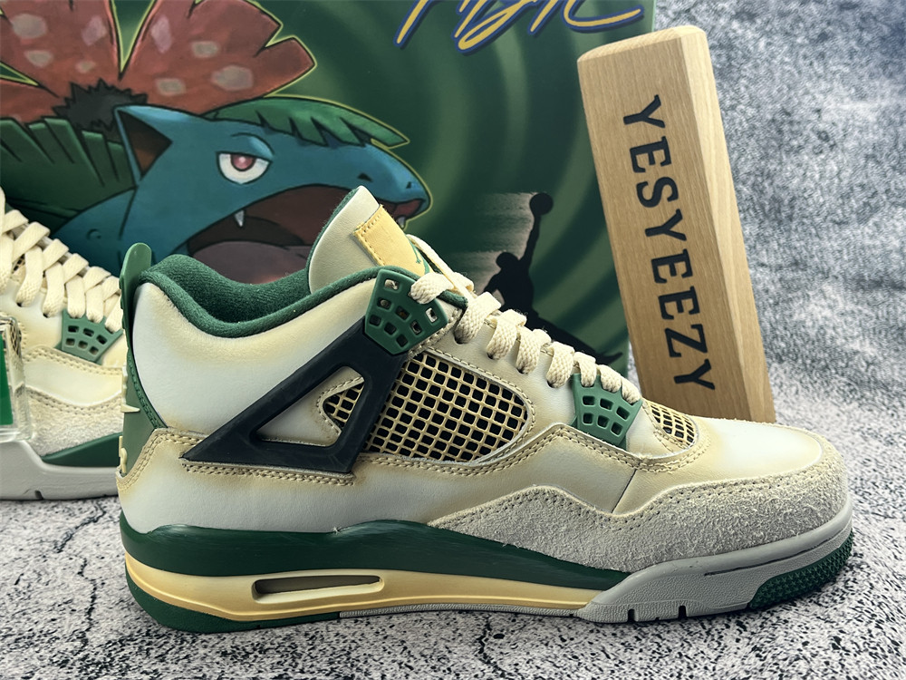 UA WMNS AIR JORDAN 4 2024