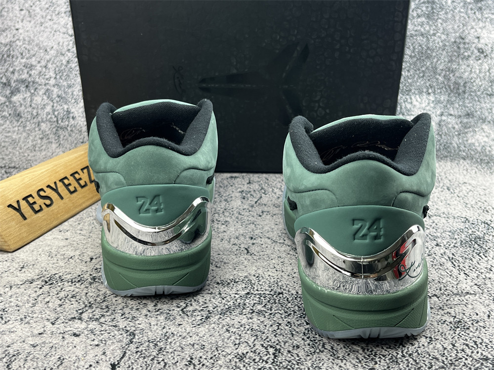UA NIKE ZOOM KOBE 4 PROTRO 