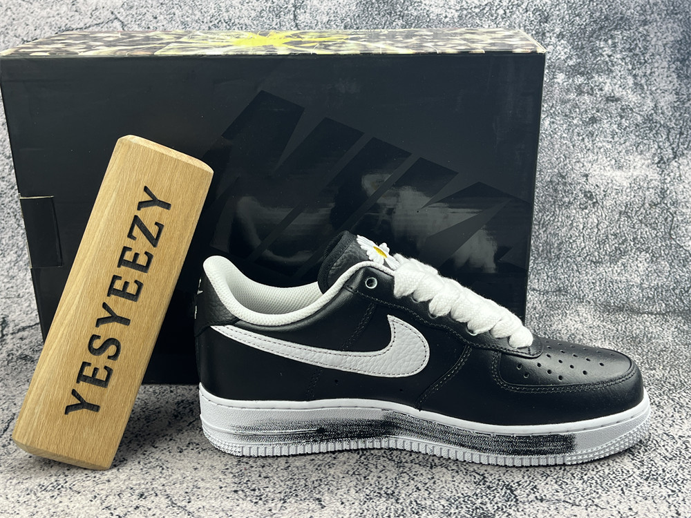 UA Nike Air Force 1 Low