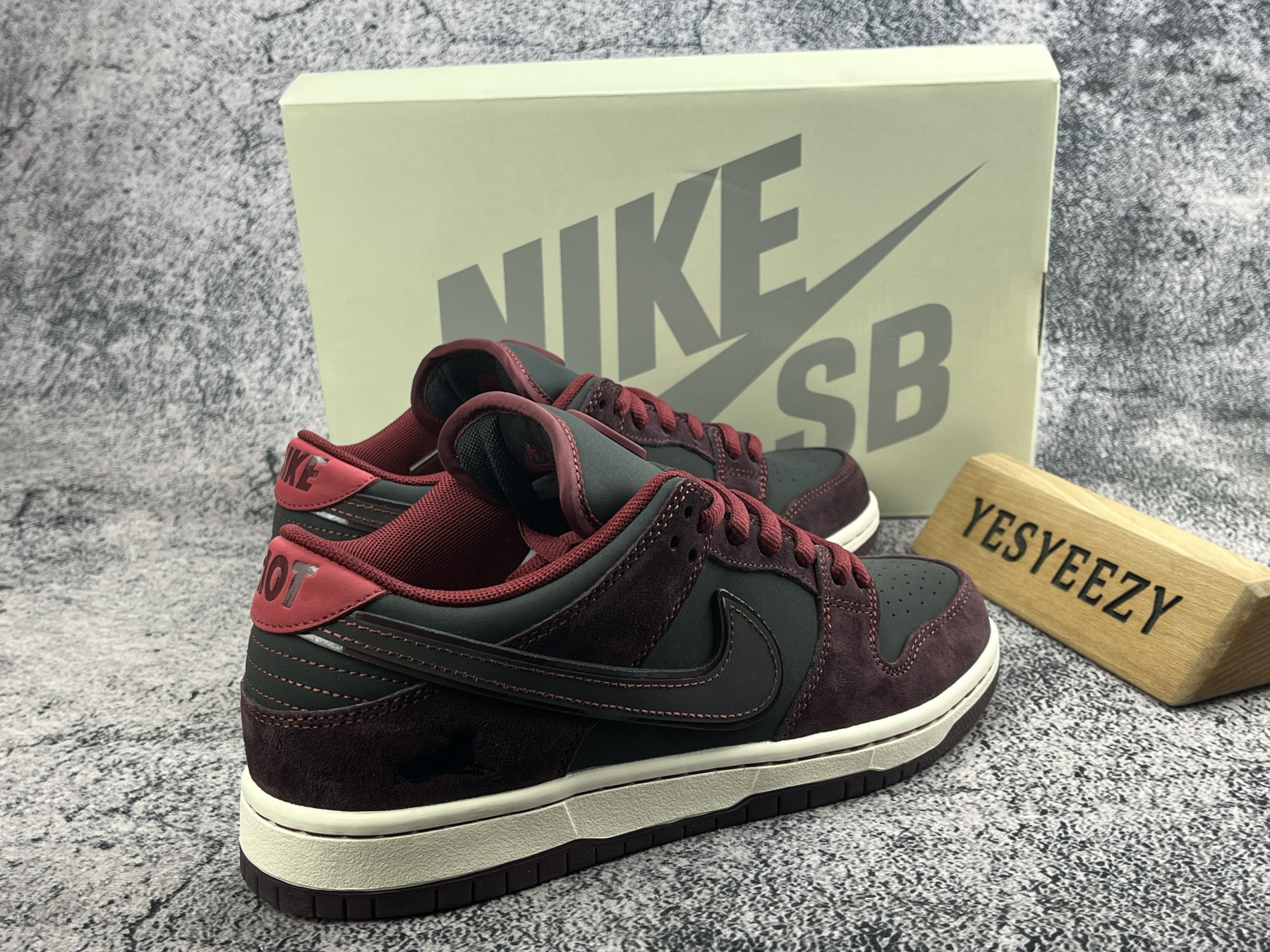 UA Nike SB Dunk Low