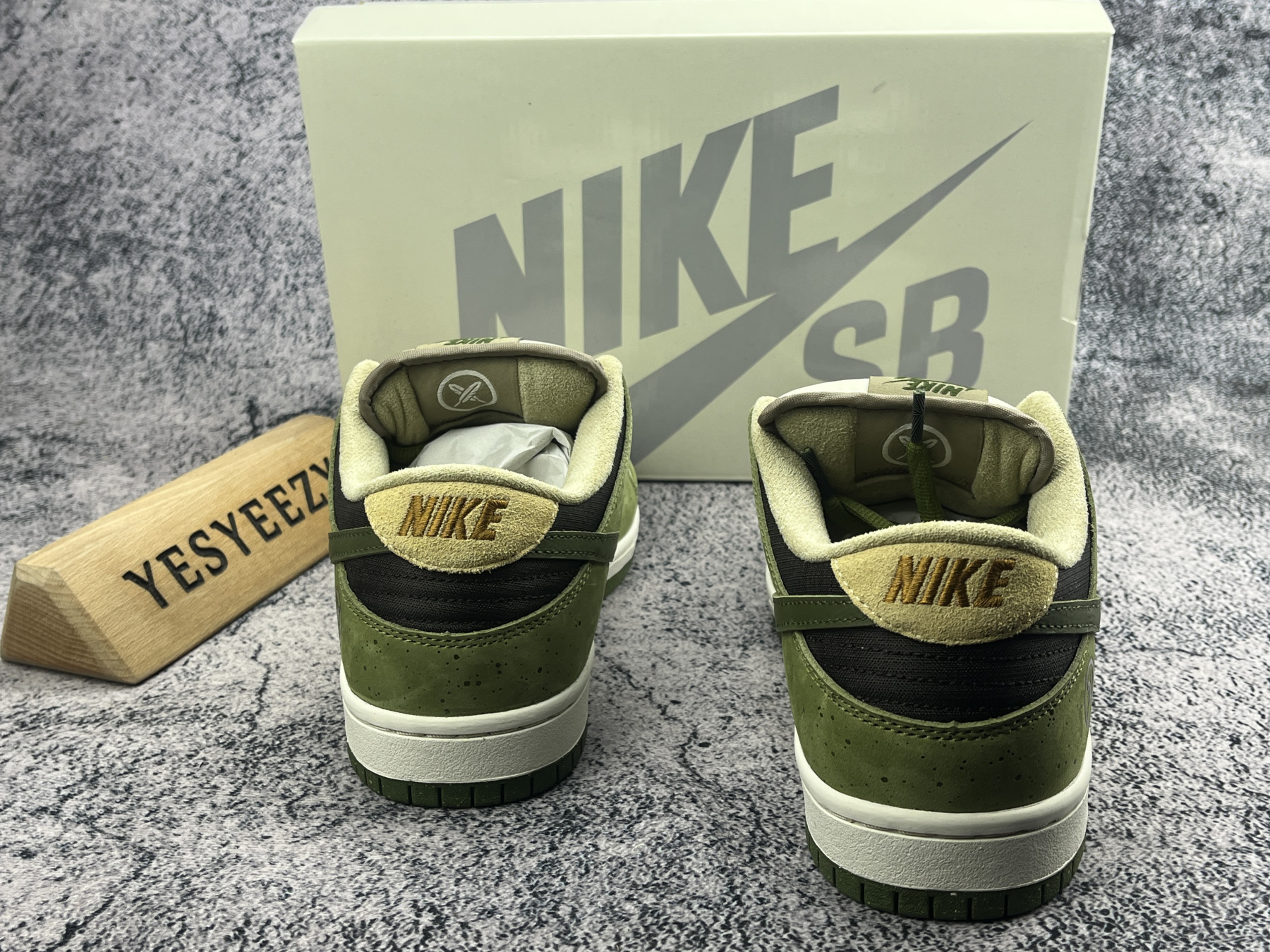 UA Nike SB Dunk Low