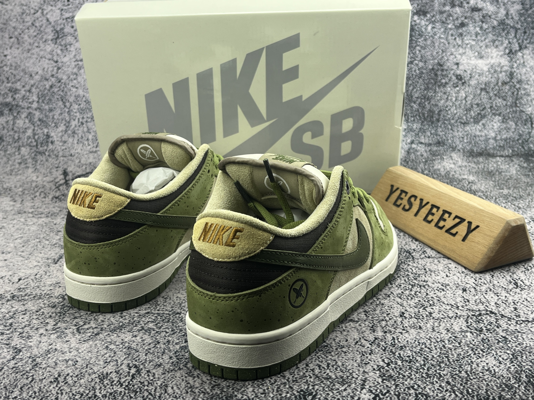 UA Nike SB Dunk Low