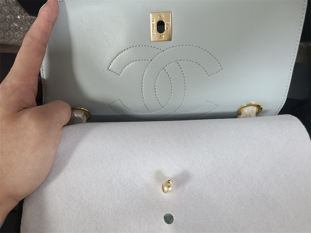 Ch**el FLAP BAG WITH TOP HANDLE 6.6 × 9.8 × 4.7 in