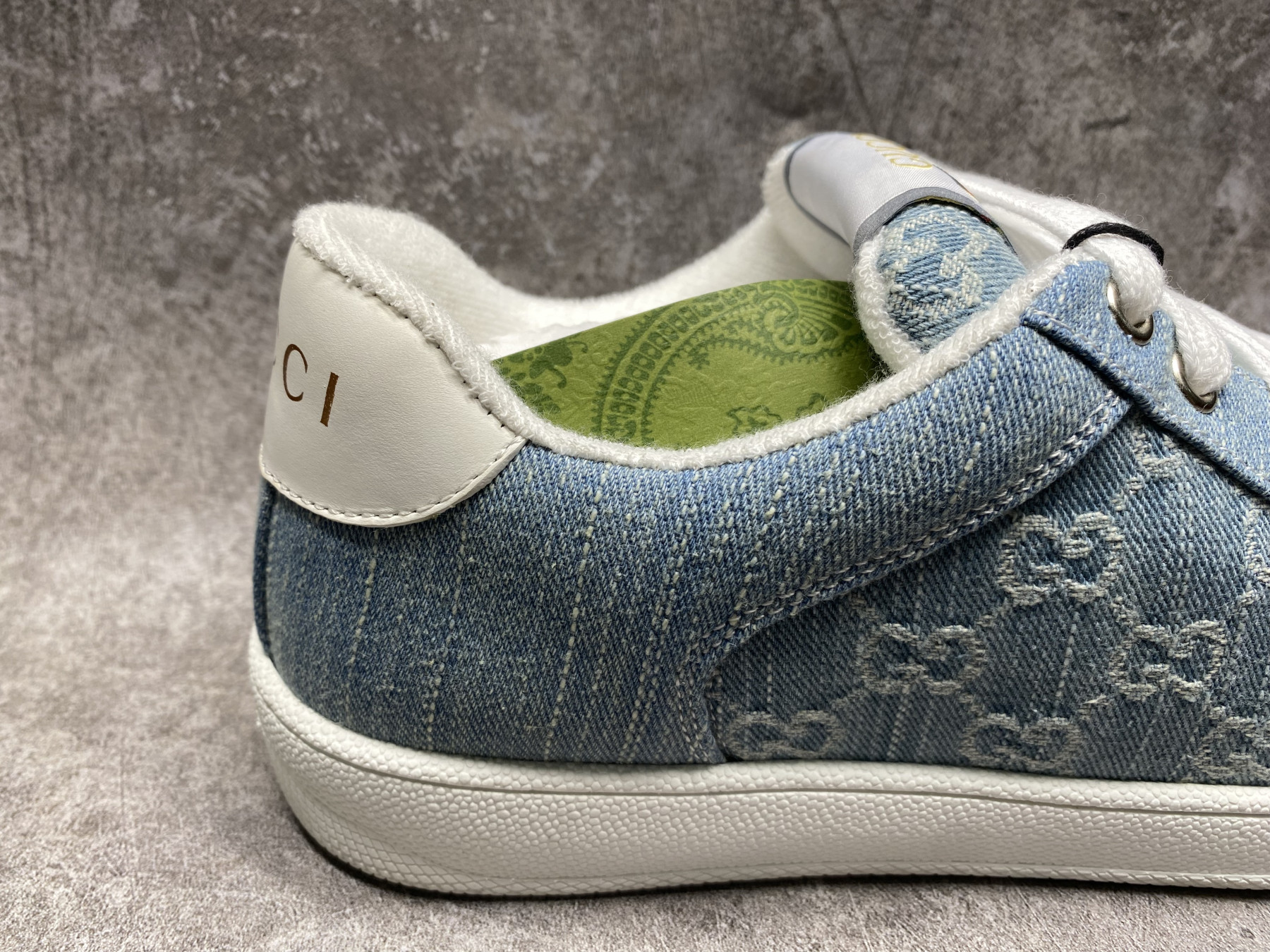 UA Gvc*1 Sneakers
