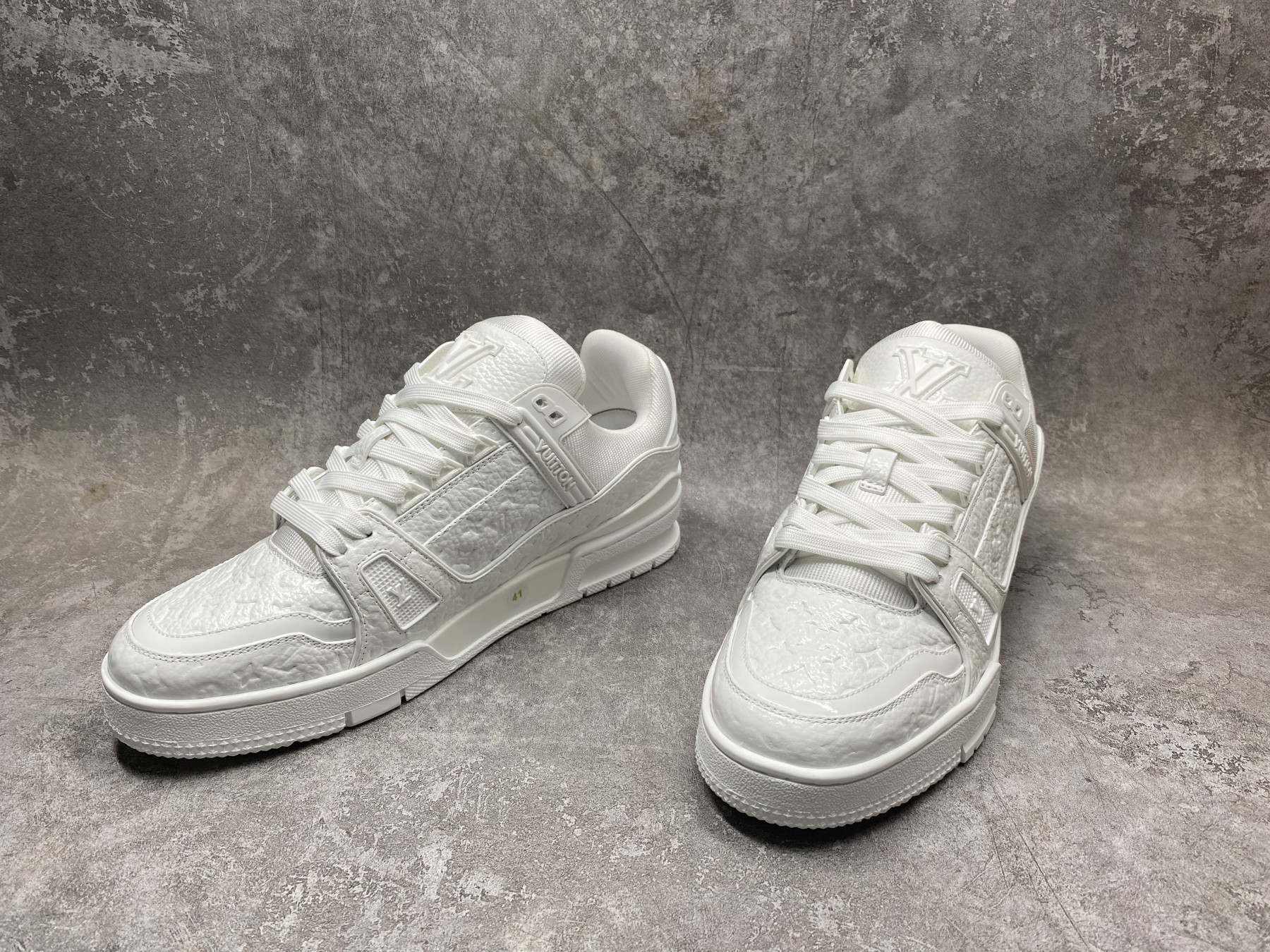 UA LV trainer Sneakers