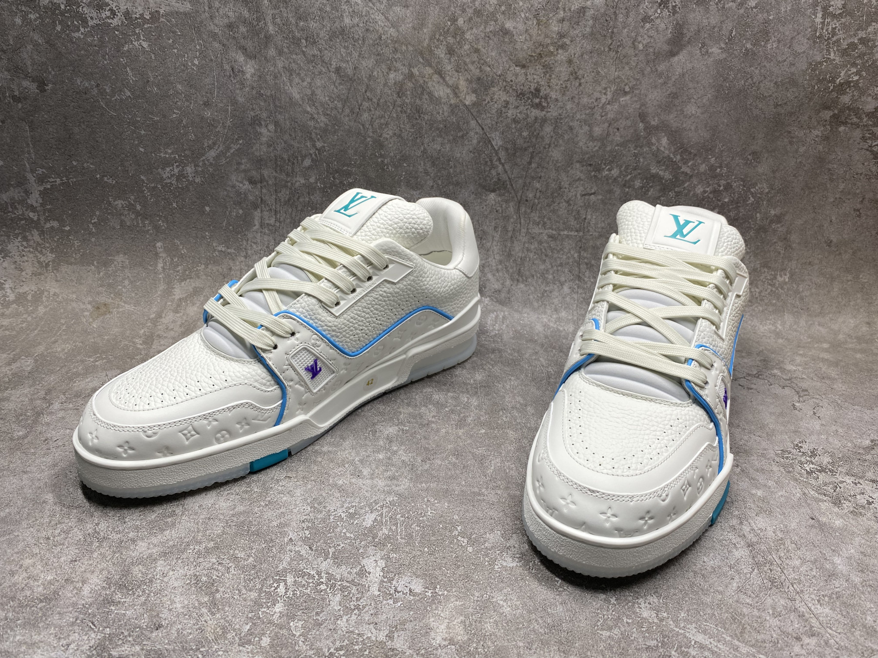UA LV trainer Sneakers
