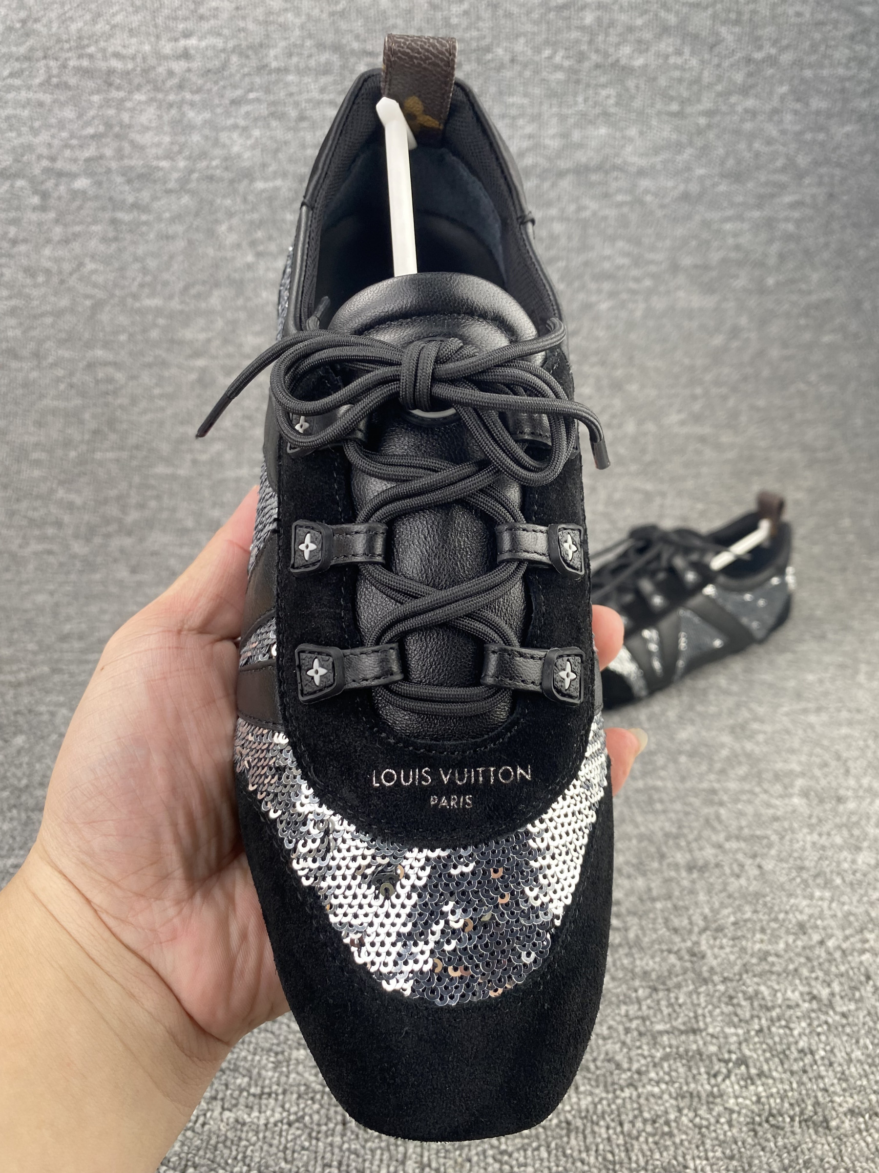 UA LV Sneaker