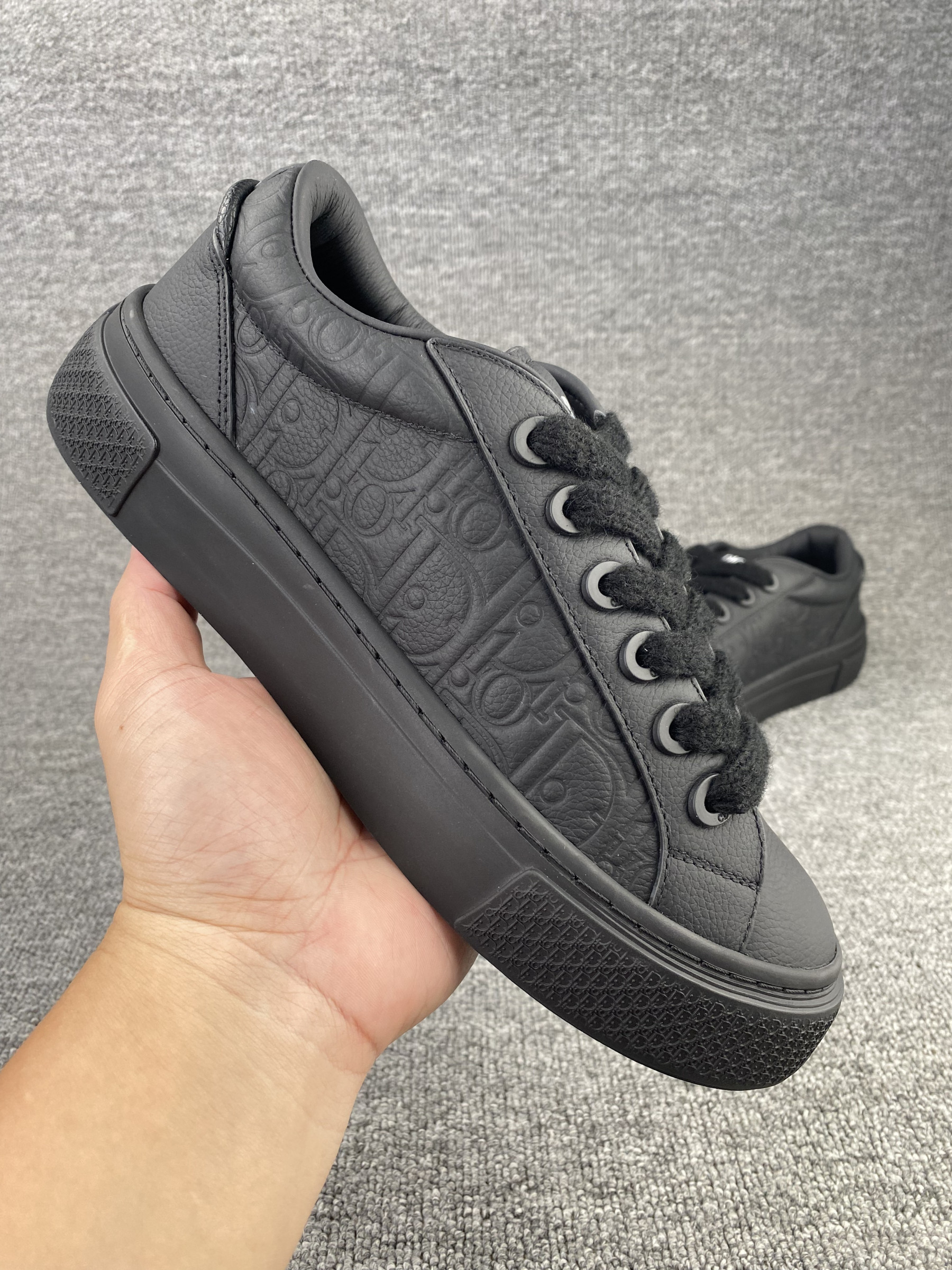UA D10r B33 Sneaker
