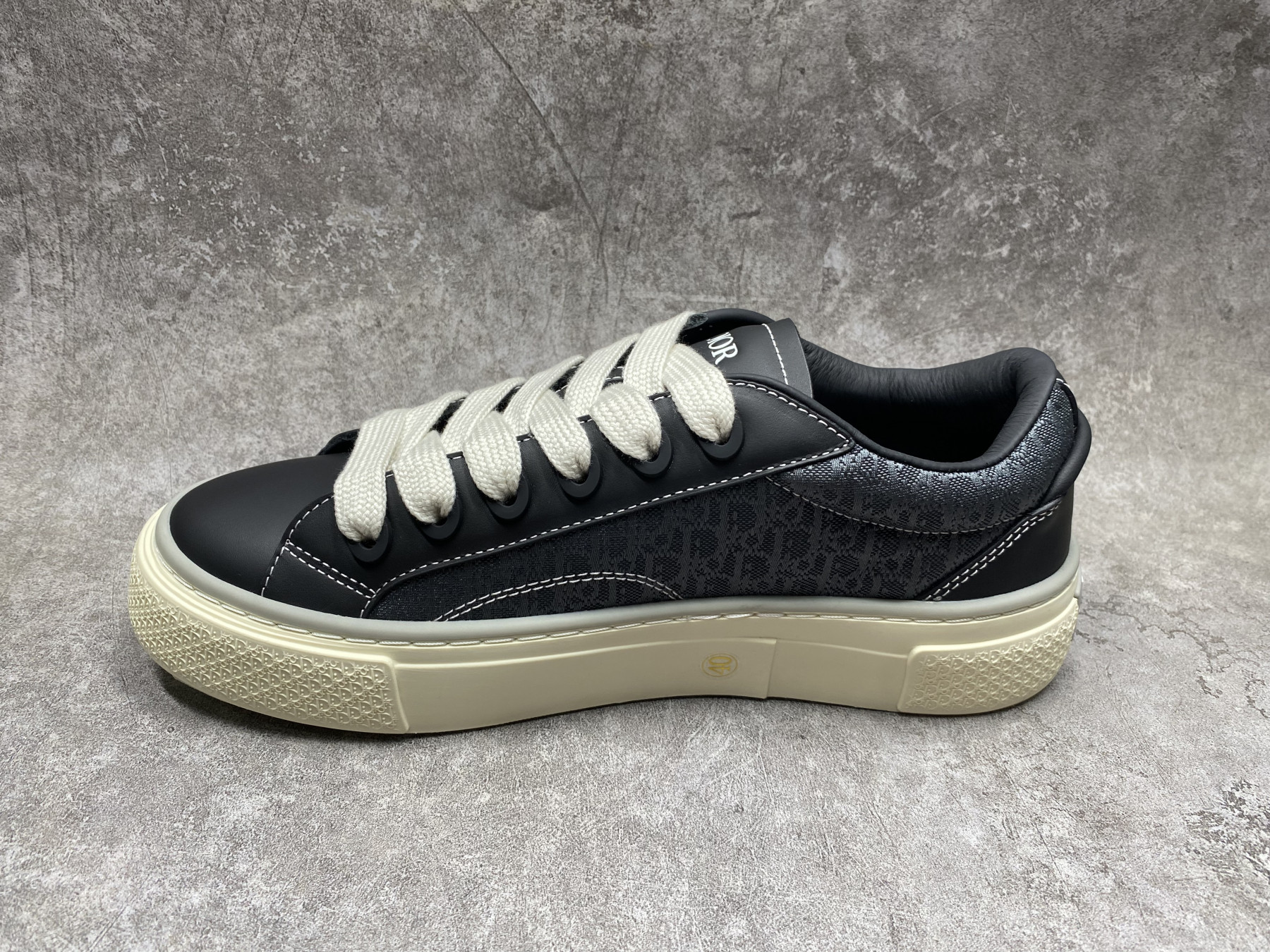 UA D10r B33 Sneaker